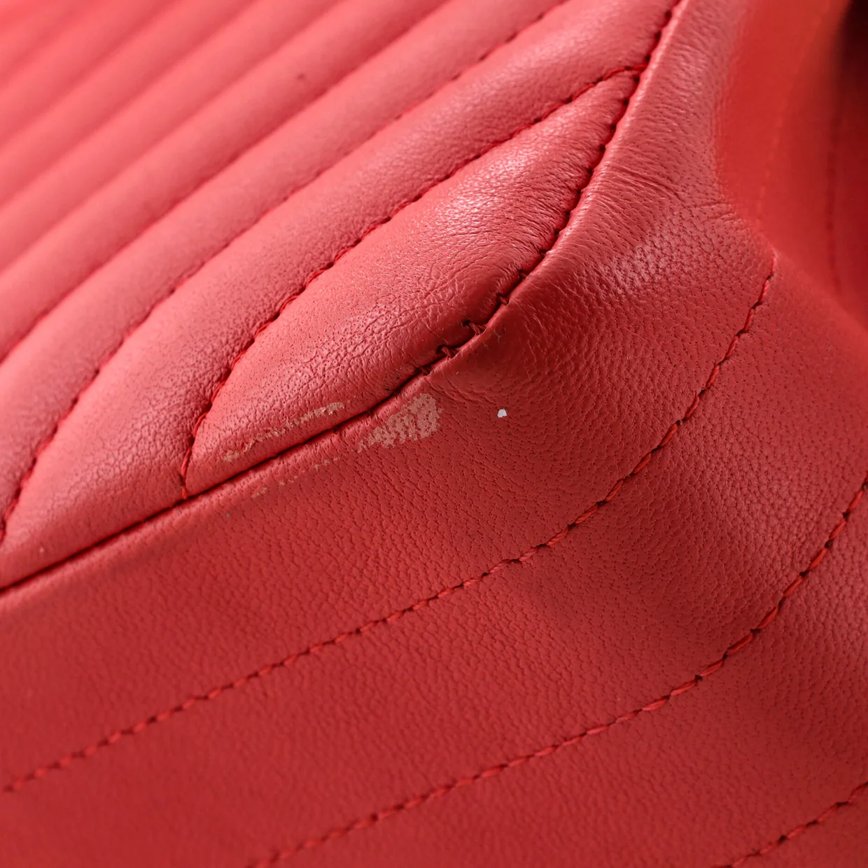 Classic Double Flap Bag Chevron Calfskin Medium - Deep Luxury