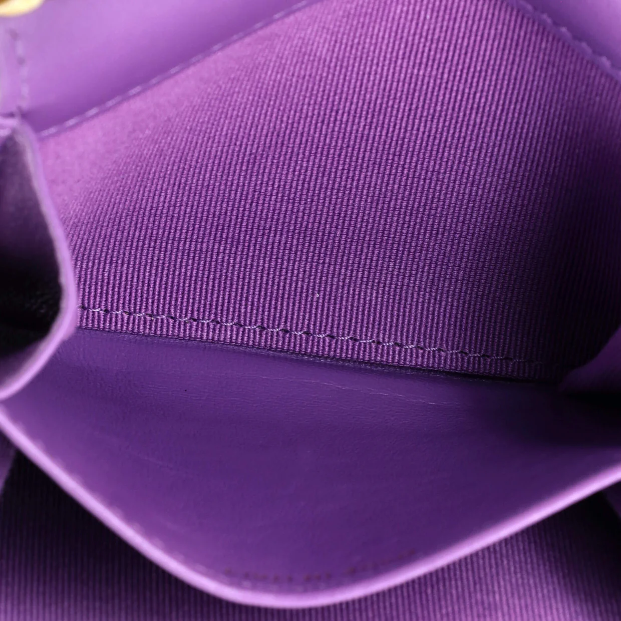 Pending CC Card Holder on Chain Quilted Lambskin - Deep Luxury