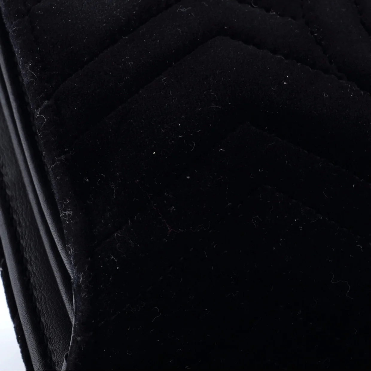 GG Marmont Chain Wallet Matelasse Velvet Mini - Deep Luxury