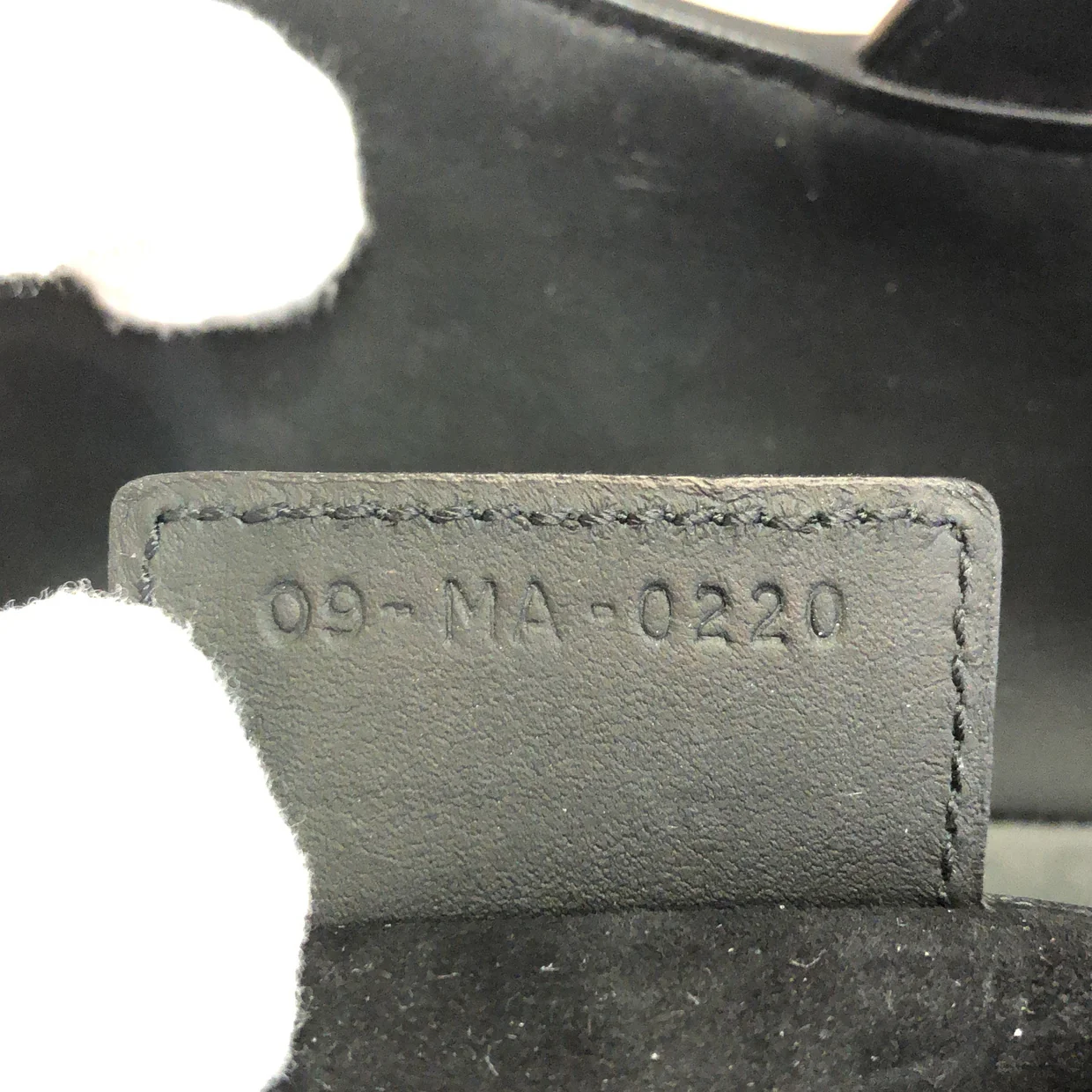Ultra Matte Saddle Handbag Leather Medium - Deep Luxury