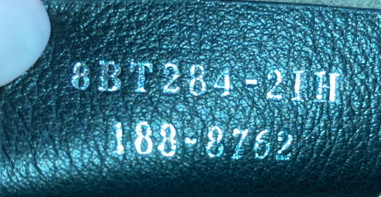 Kan I F Shoulder Bag Leather Medium - Deep Luxury