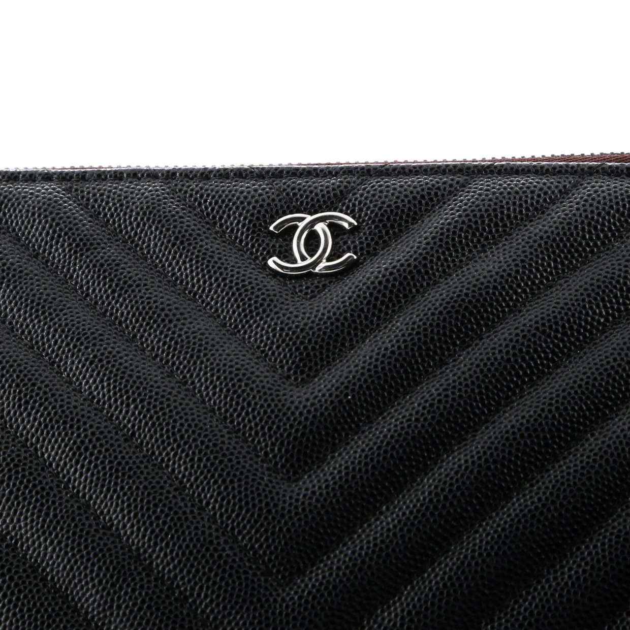 O Case Clutch Chevron Caviar Medium - Deep Luxury