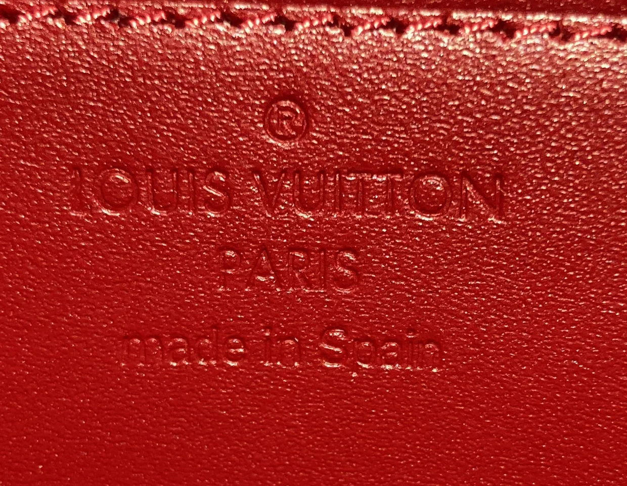 Louise Clutch Patent Long - Deep Luxury