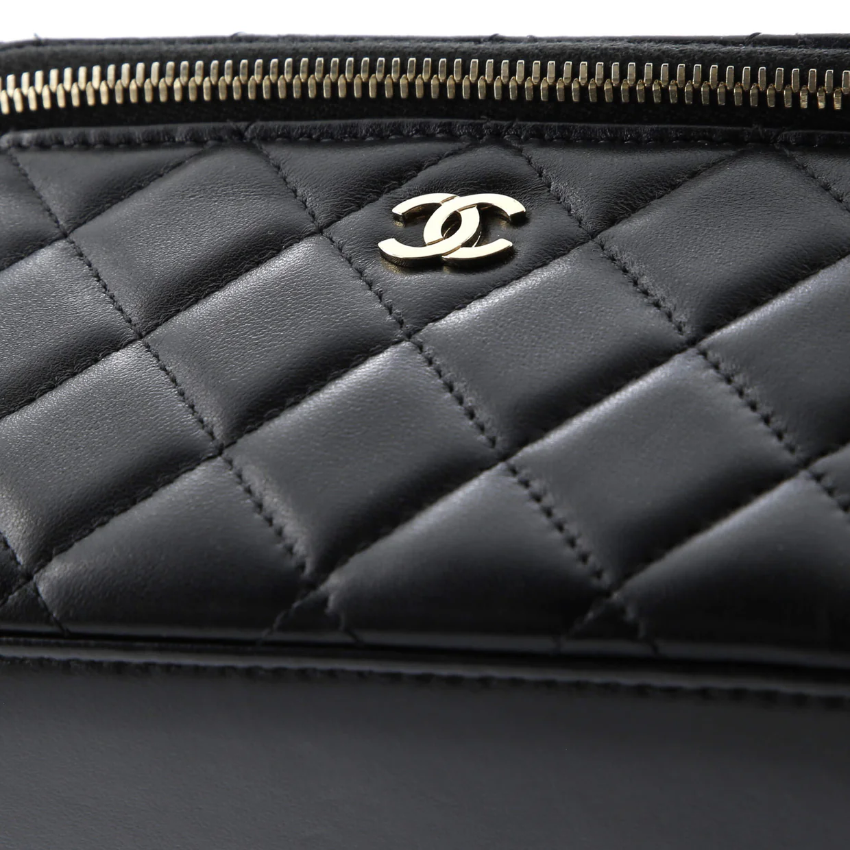 Classic Vanity Case with Chain Quilted Lambskin Small - Deep Luxury