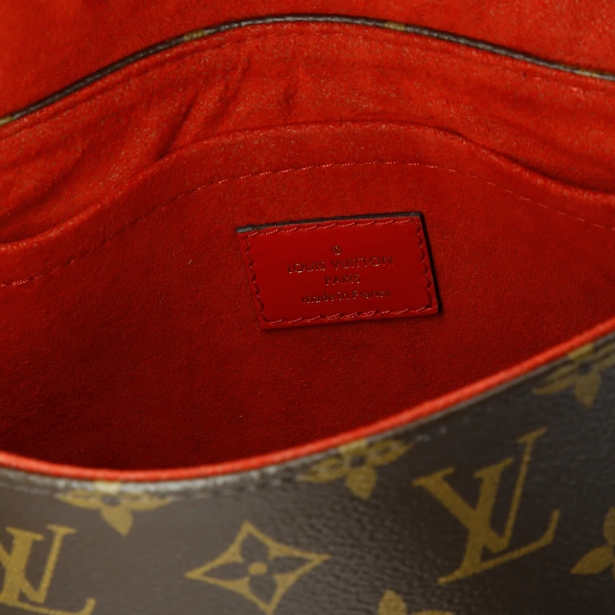 Locky Handbag Monogram Canvas with Leather BB - Deep Luxury