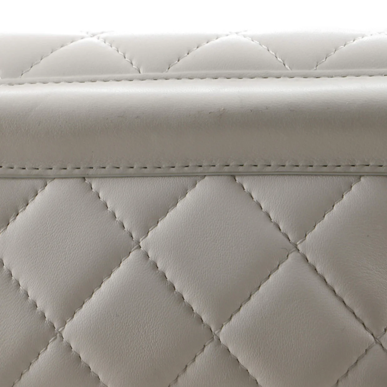 My Precious Pearls Waist Bag Quilted Lambskin Mini - Deep Luxury