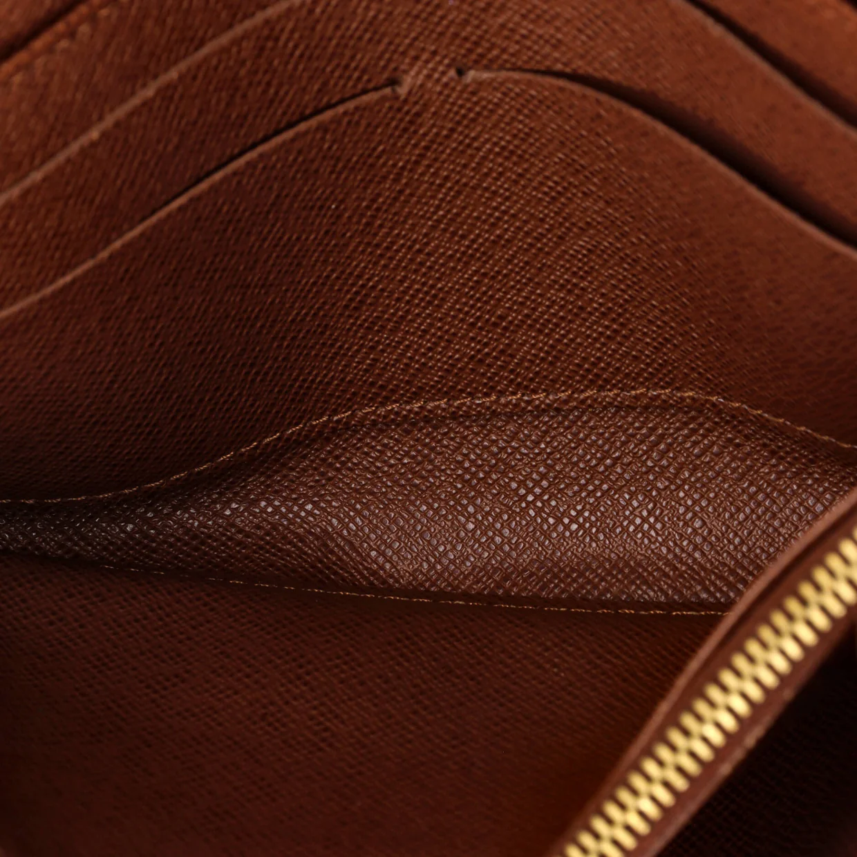 Sarah Wallet Monogram Canvas - Deep Luxury