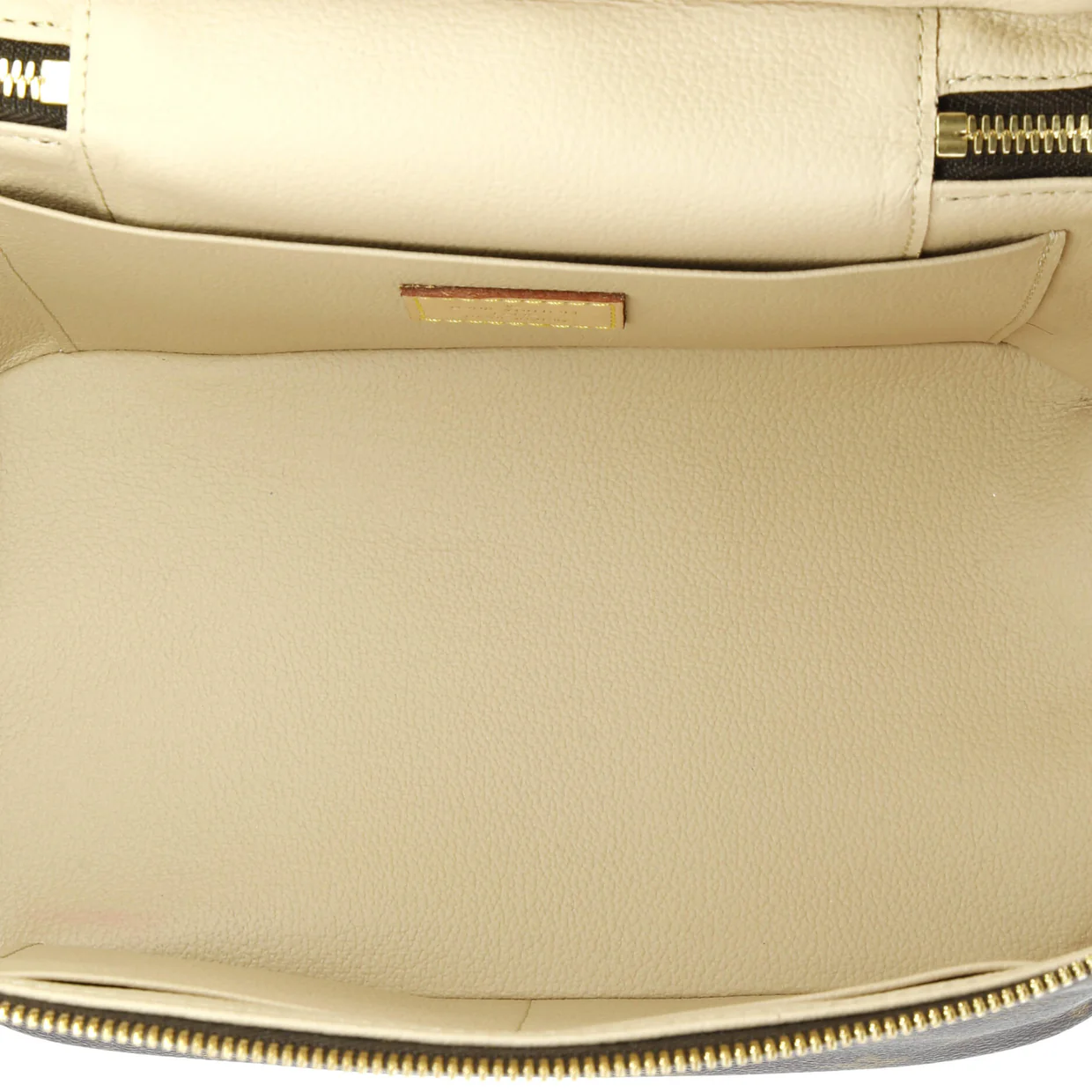 Nice Vanity Case Monogram Canvas BB - Deep Luxury