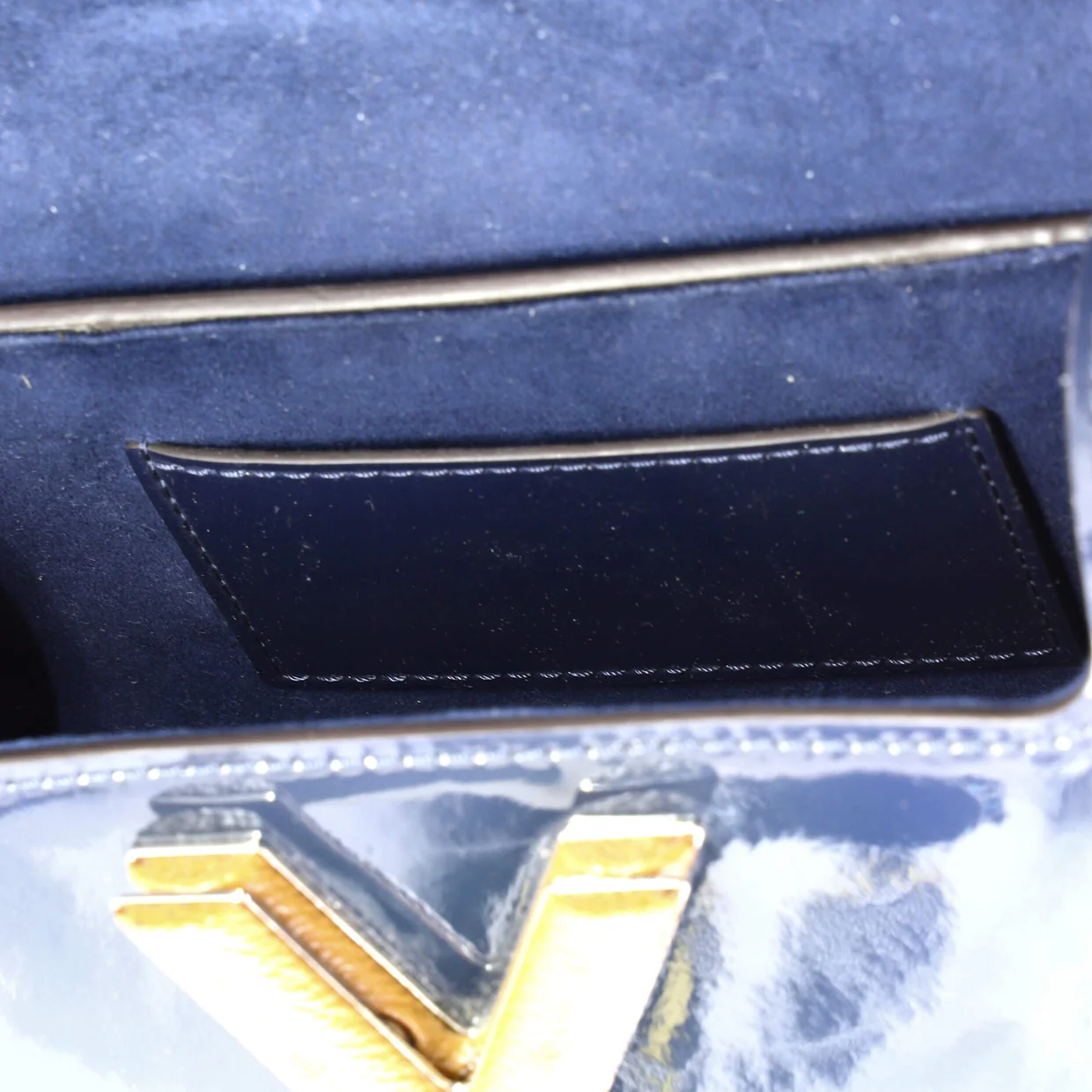 Twist Handbag Vernis with Monogram Canvas PM - Deep Luxury