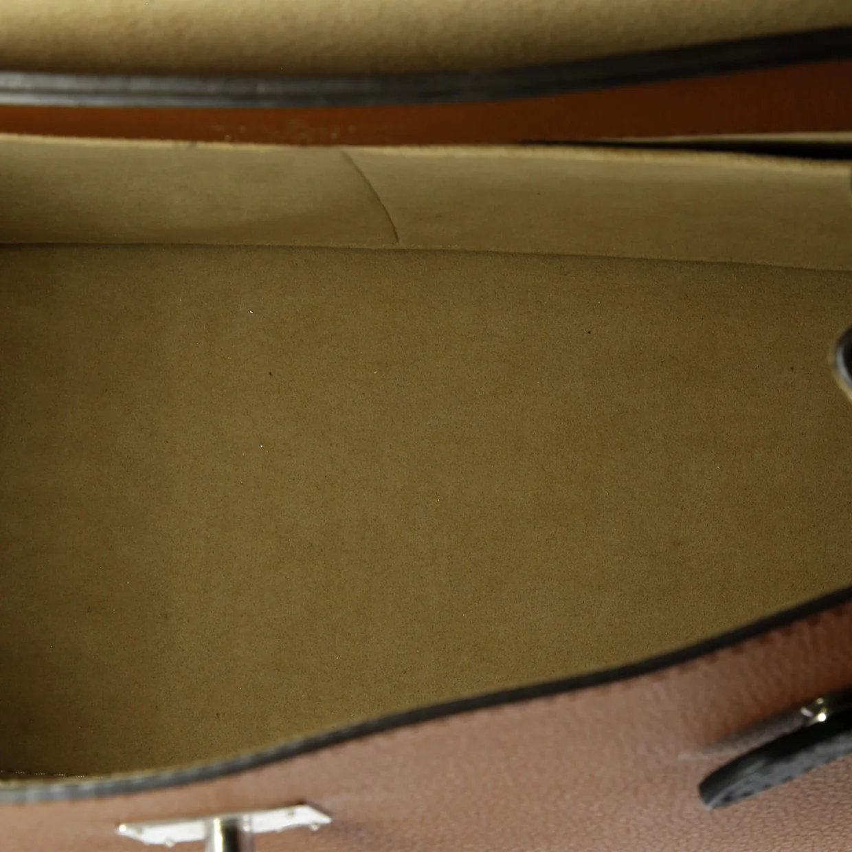 Lockme Ever Handbag Leather MM - Deep Luxury