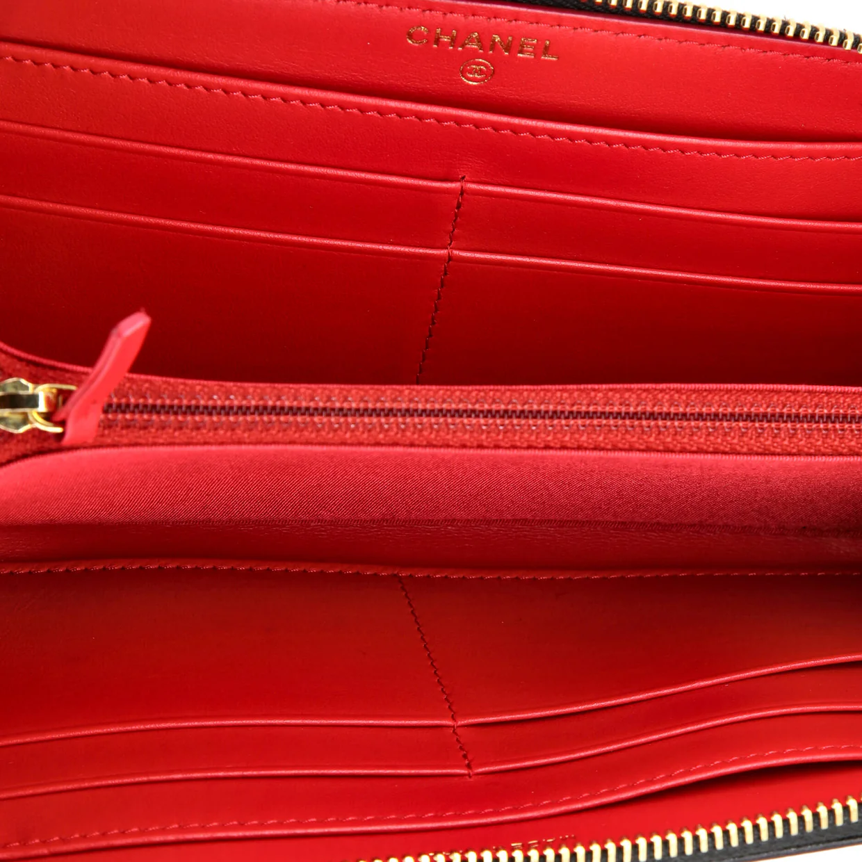 Paris-31 Rue Cambon Timeless CC Zip Around Wallet Quilted Shiny Aged Calfskin Long - Deep Luxury