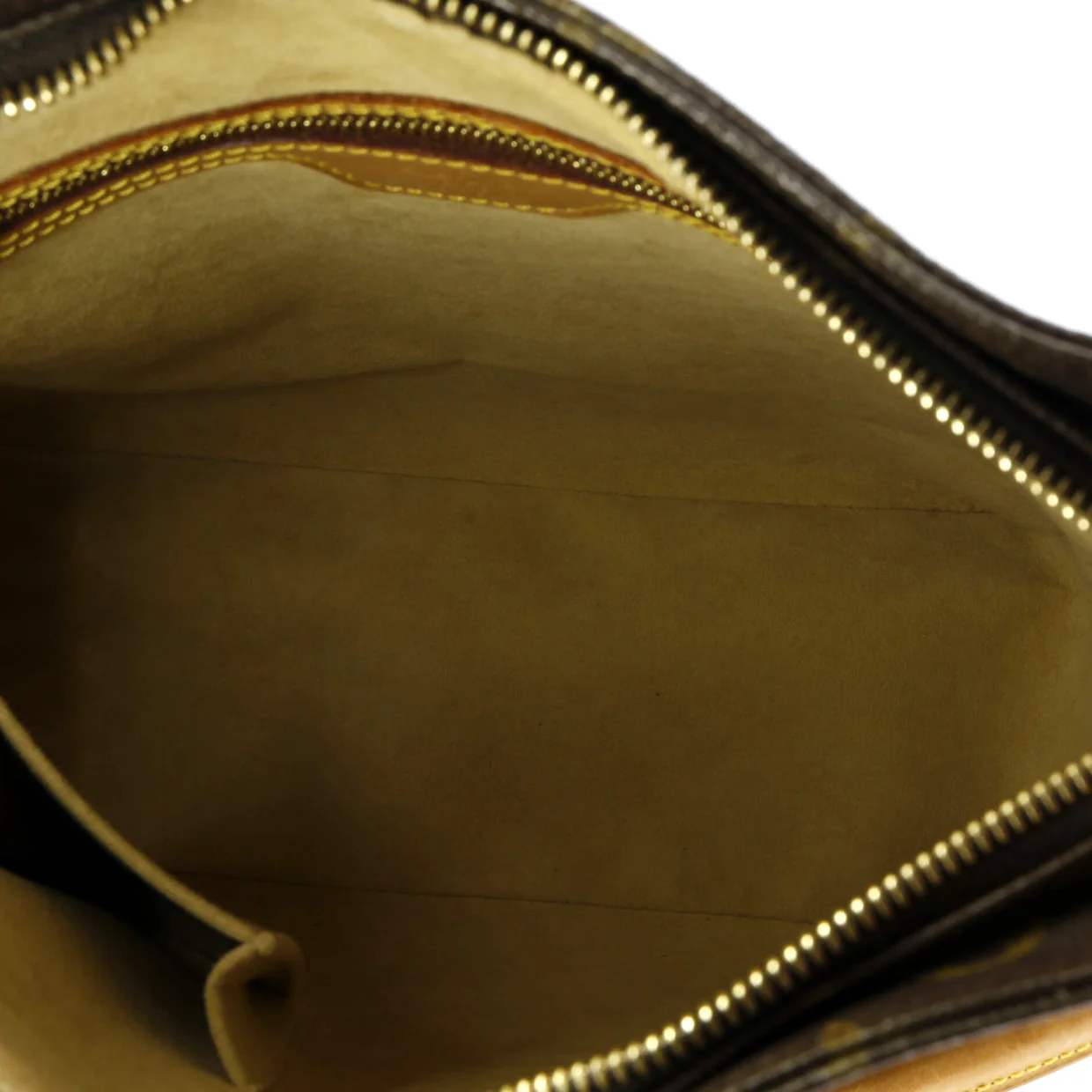 Looping Handbag Monogram Canvas GM - Deep Luxury