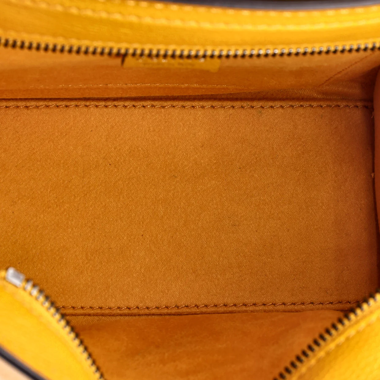 Luggage Bag Grainy Leather Nano - Deep Luxury