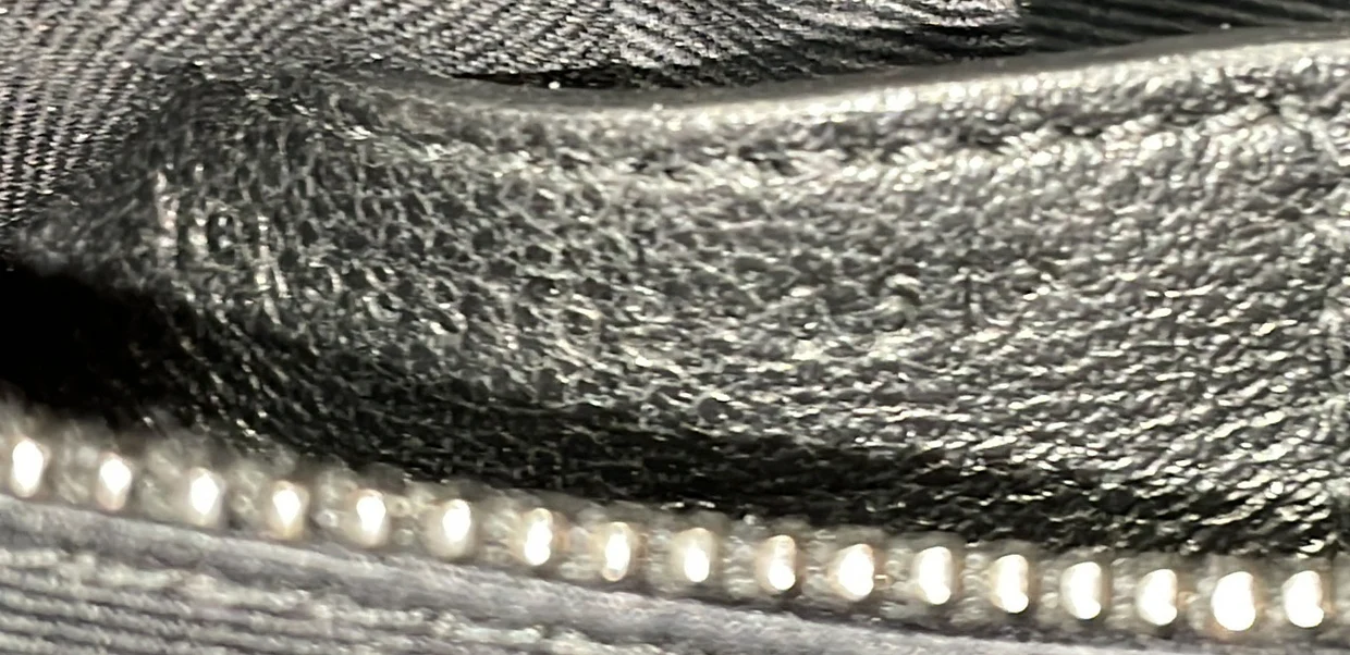 Niki Chain Wallet Matelasse Chevron Leather - Deep Luxury