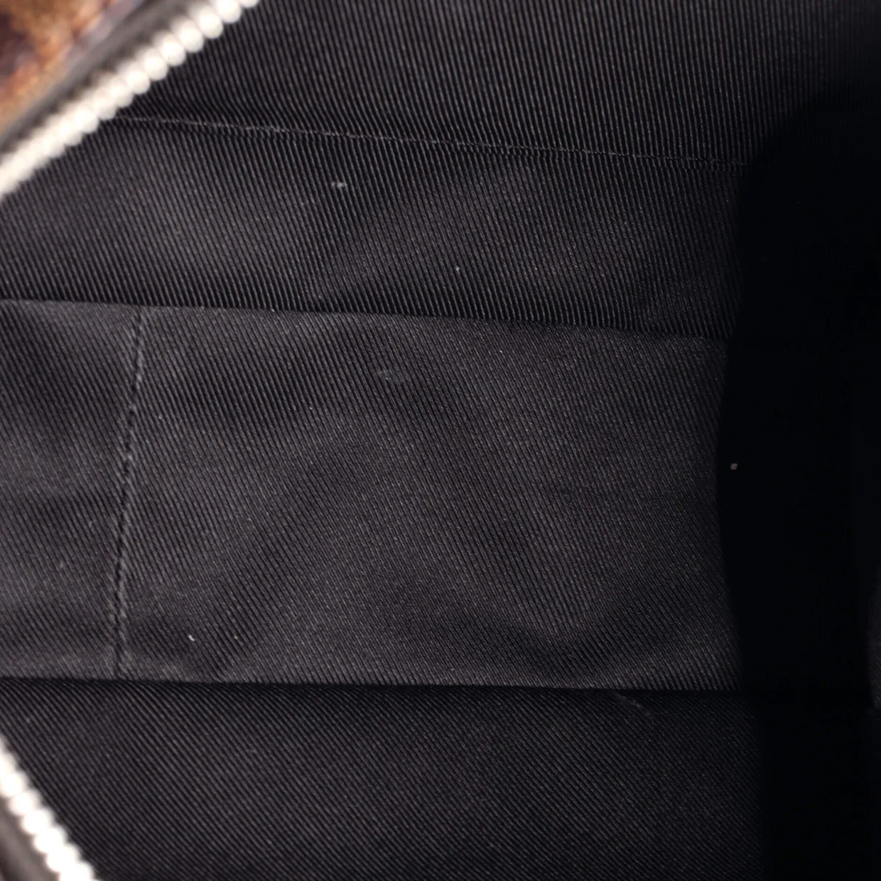 Jake Messenger Bag Damier PM - Deep Luxury