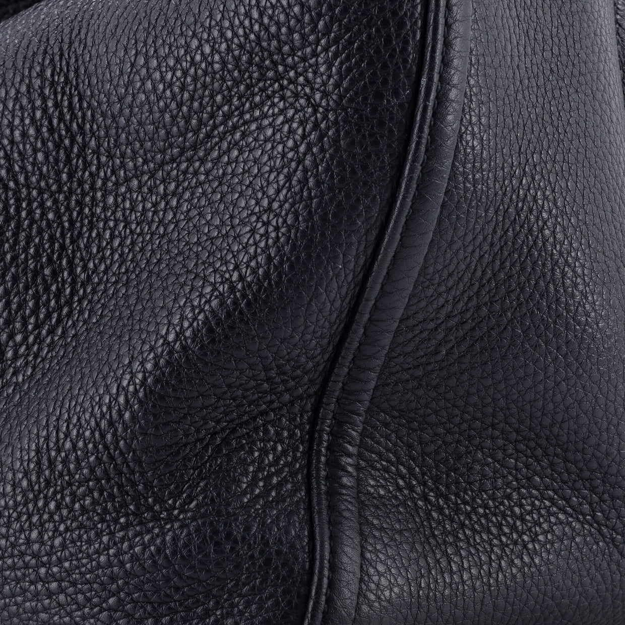 Soho Shoulder Bag Leather Medium - Deep Luxury