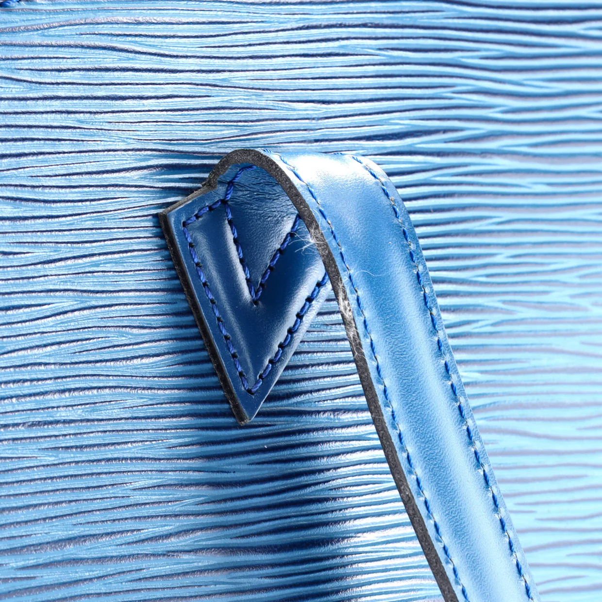 Saint Jacques Handbag Epi Leather GM - Deep Luxury