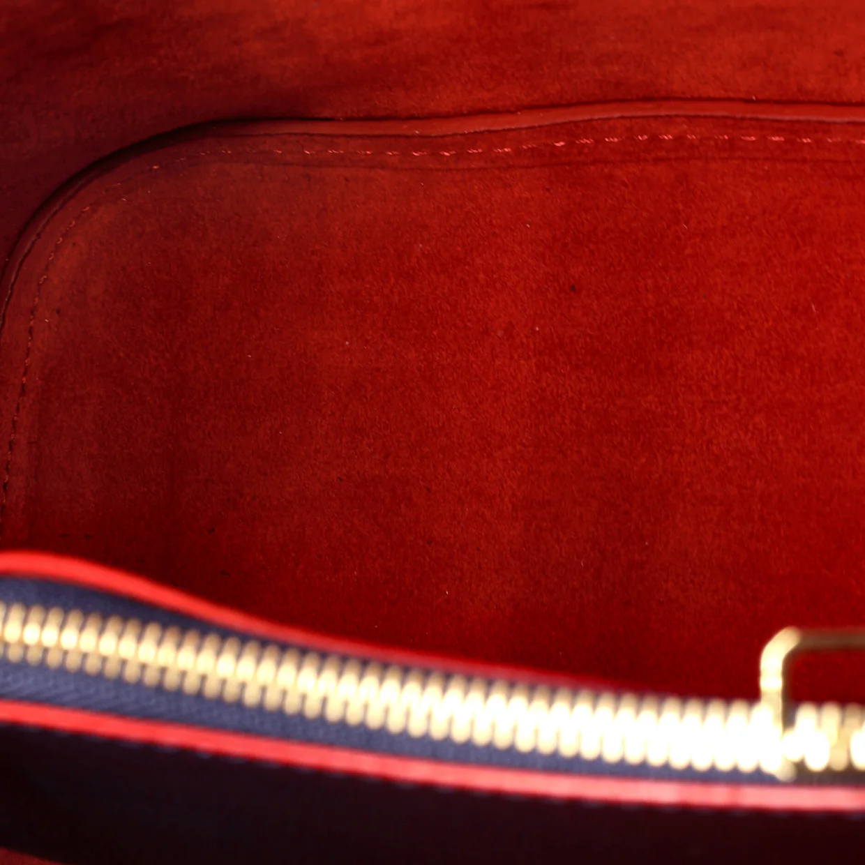 NeoNoe Handbag Monogram Empreinte Leather MM - Deep Luxury