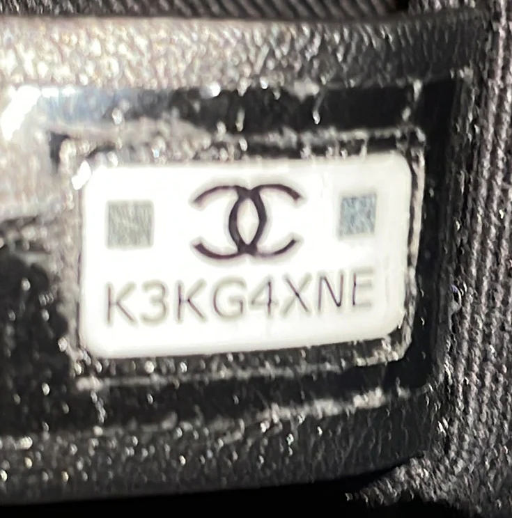 CC Wide Chain Compartment Flap Phone Holder Quilted Aged Calfskin - Deep Luxury