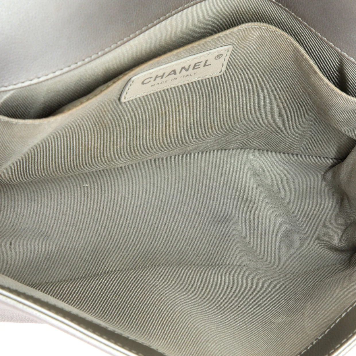 Boy Flap Bag Chevron Caviar Old Medium - Deep Luxury