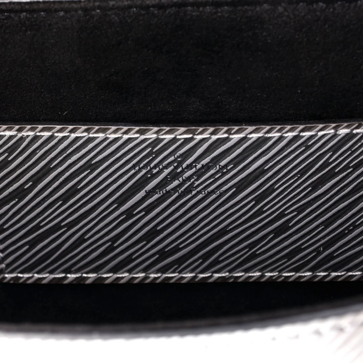 Twist Convertible Handbag Epi Leather MM - Deep Luxury