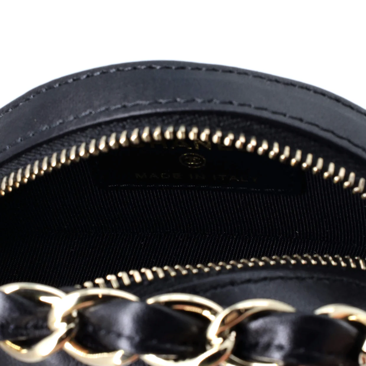 Frame Chain Around Round Clutch with Chain Quilted Lambskin Mini - Deep Luxury