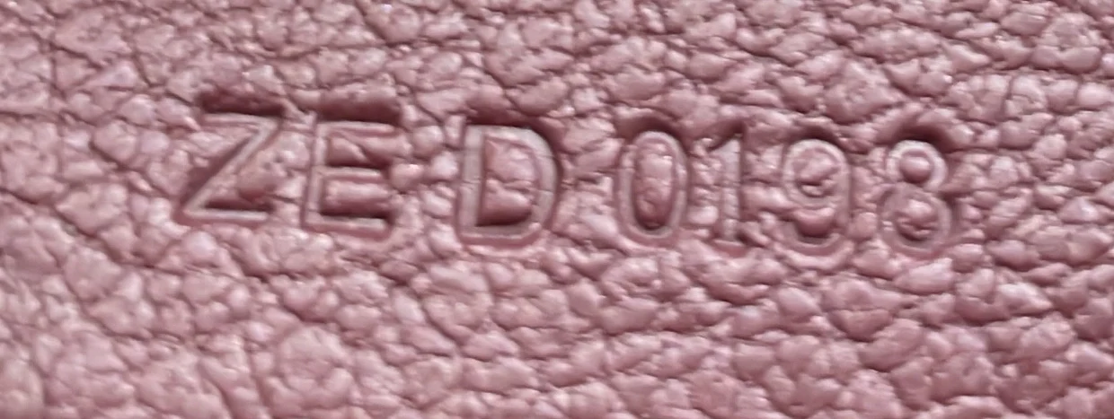 Antigona Bag Leather Medium - Deep Luxury