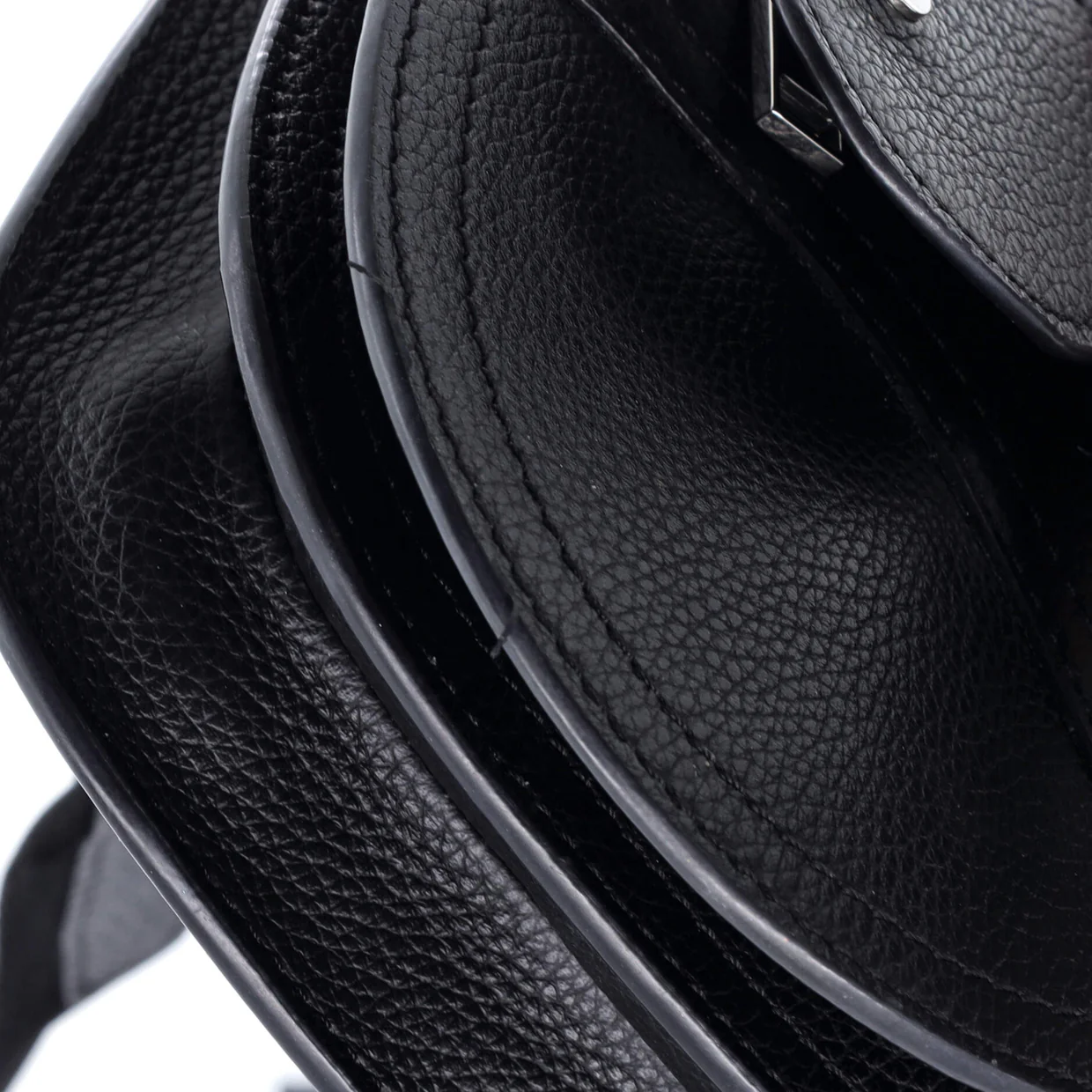 Saddle Messenger Pouch Leather - Deep Luxury