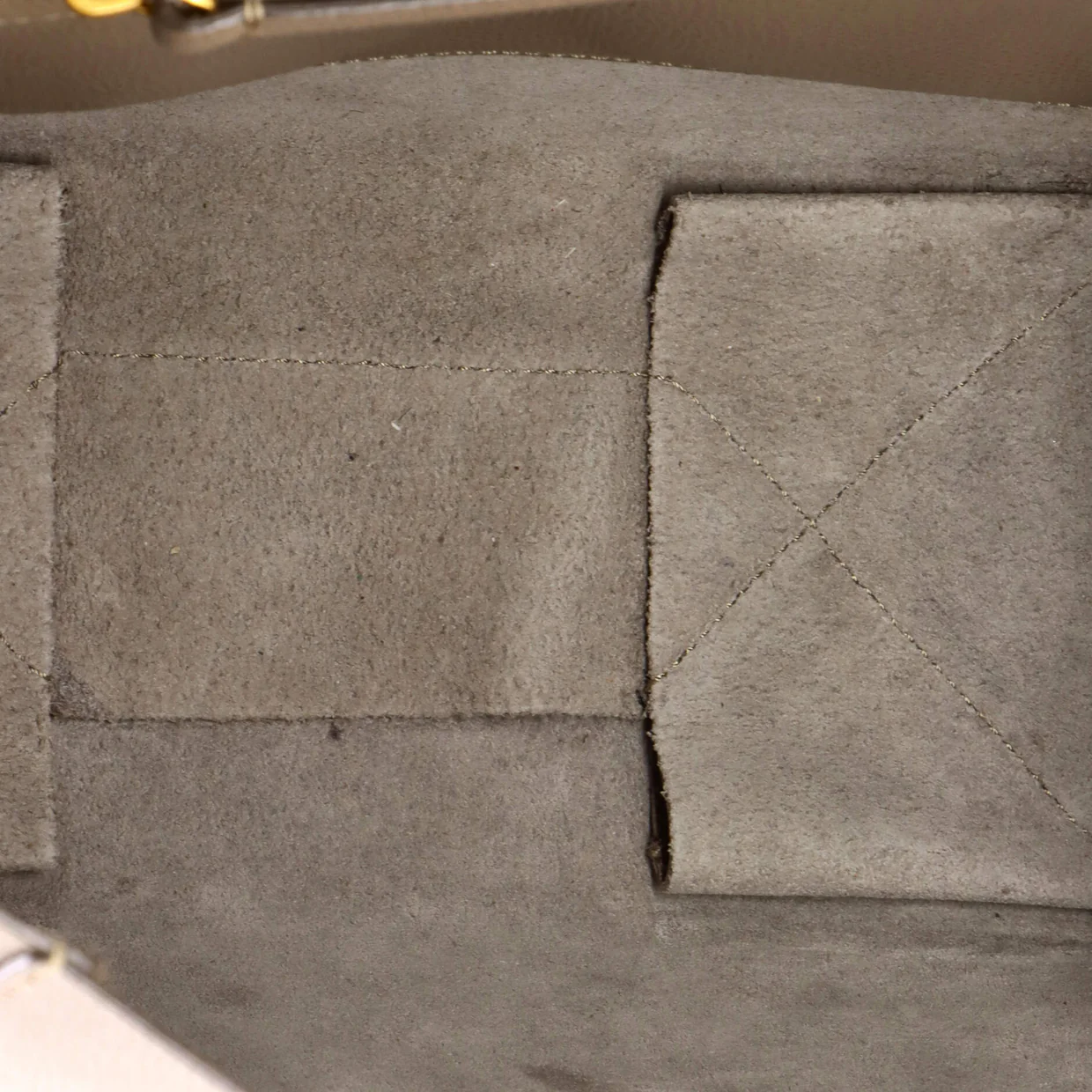 Vertical Cabas Tote Grained Calfskin Small - Deep Luxury