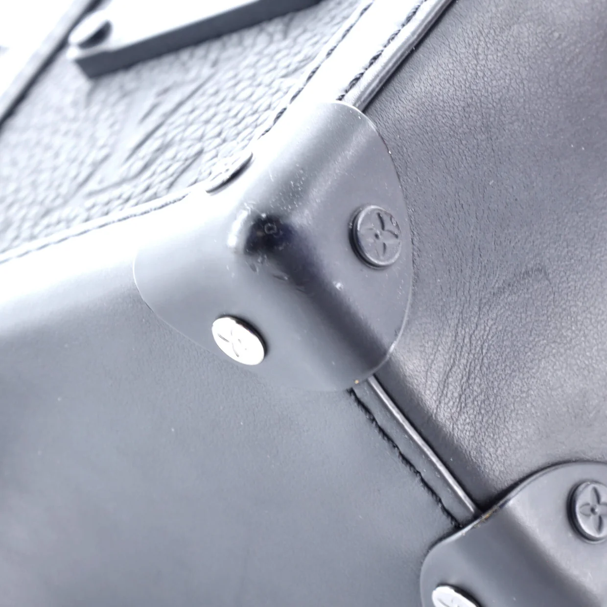 Vertical Trunk Wearable Wallet Monogram Taurillon Leather - Deep Luxury