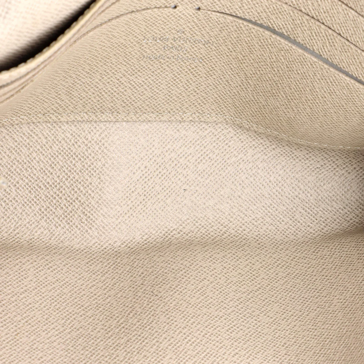 Twist Chain Wallet Epi Leather - Deep Luxury