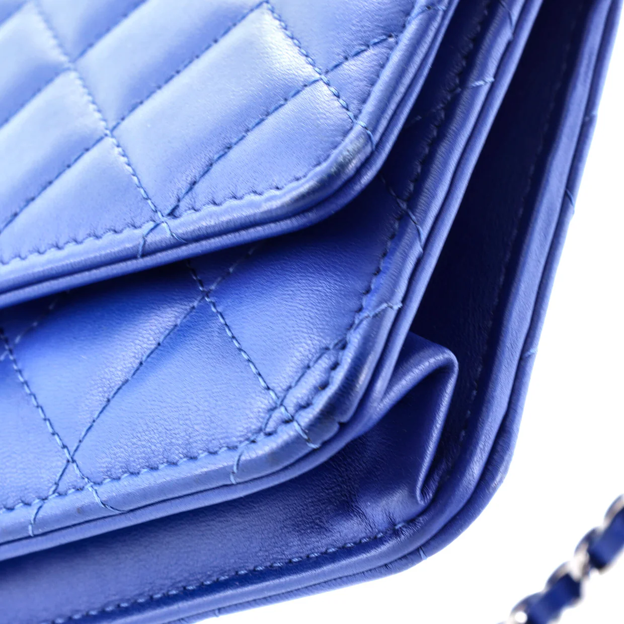 Wallet on Chain Quilted Lambskin - Deep Luxury