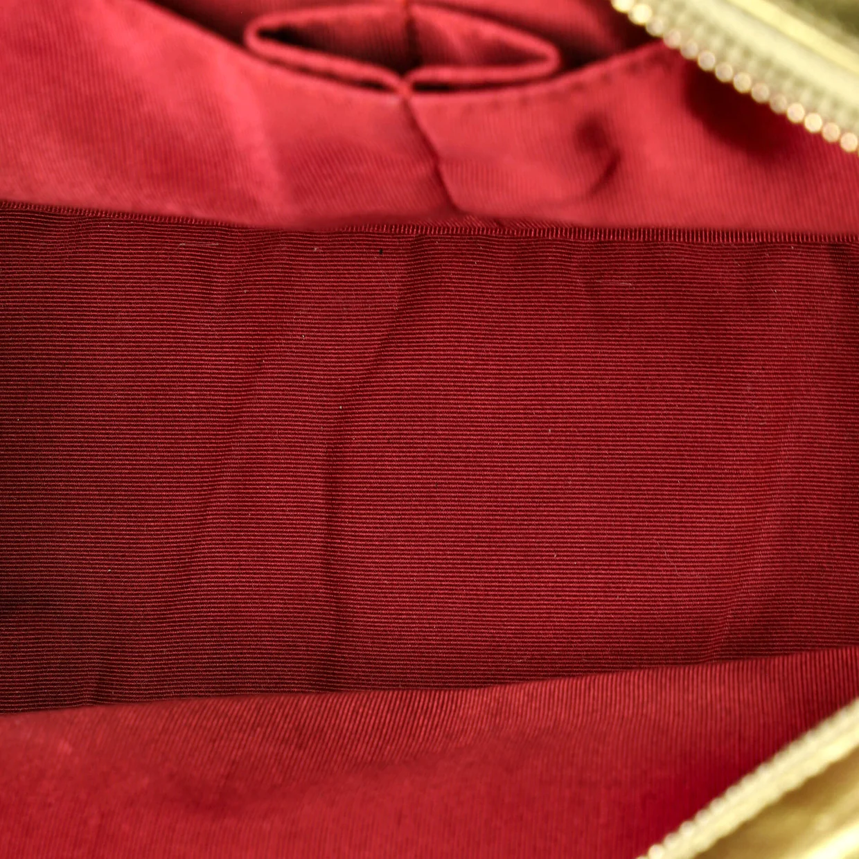 Gabrielle Hobo Quilted Aged Calfskin Medium - Deep Luxury