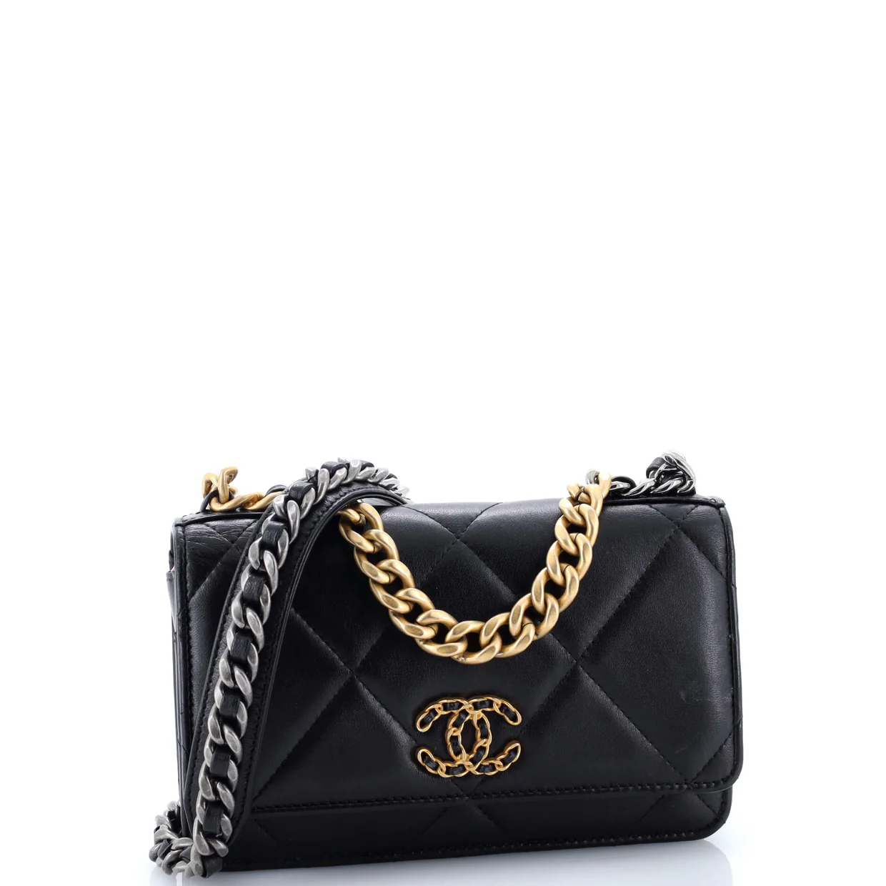 19 Wallet on Chain Quilted Lambskin - Deep Luxury