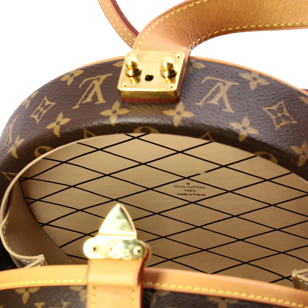 Petite Boite Chapeau Bag Monogram Canvas - Deep Luxury