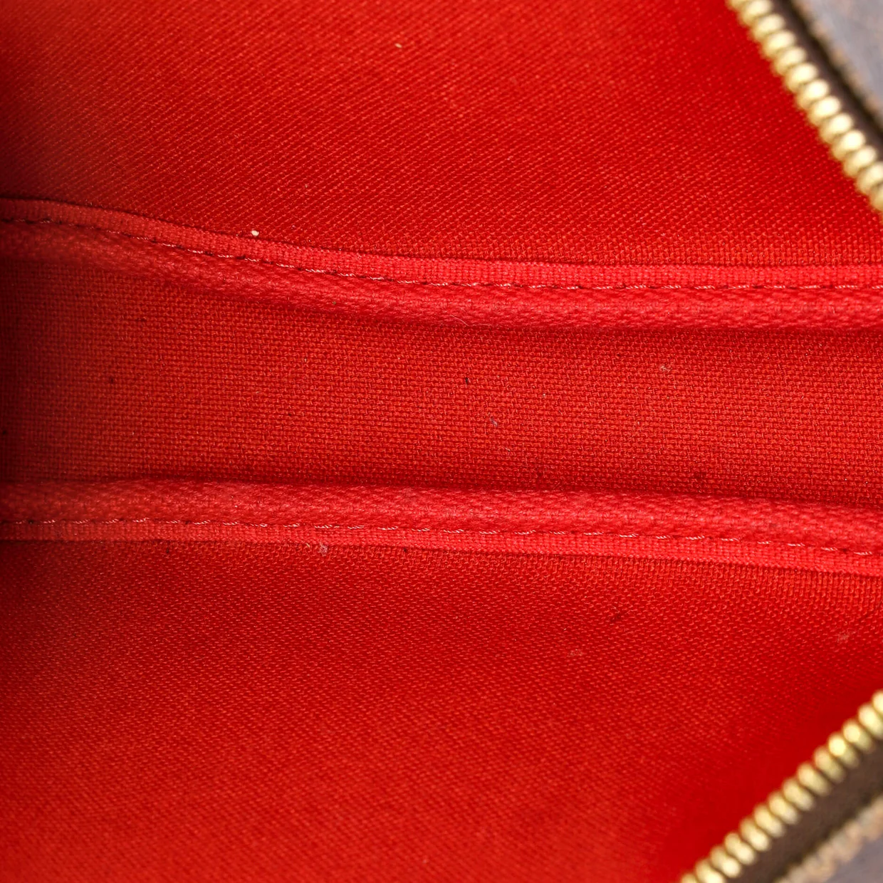 Pochette Accessoires Damier - Deep Luxury