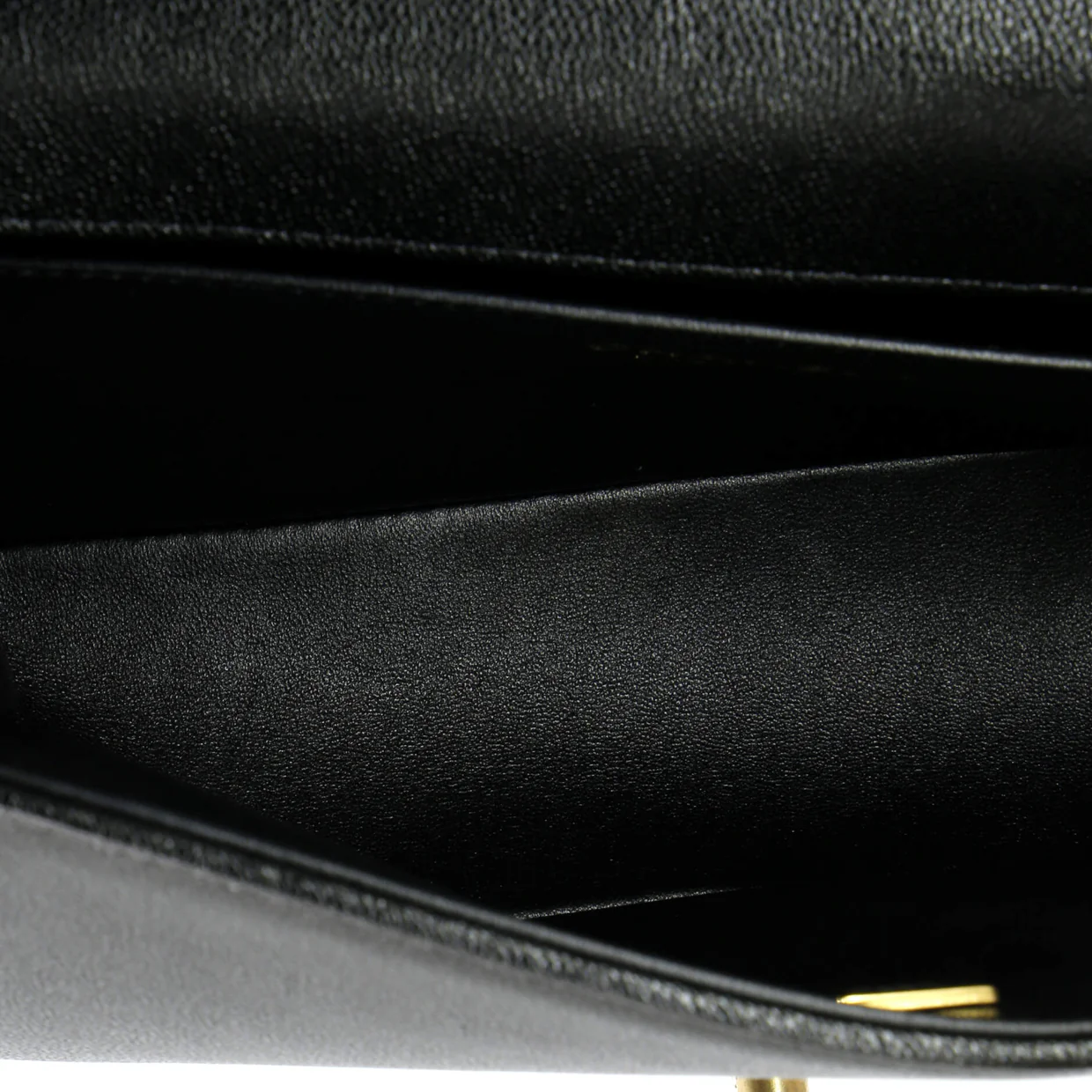 Chain Around Boy Flap Bag Quilted Caviar Old Medium - Deep Luxury