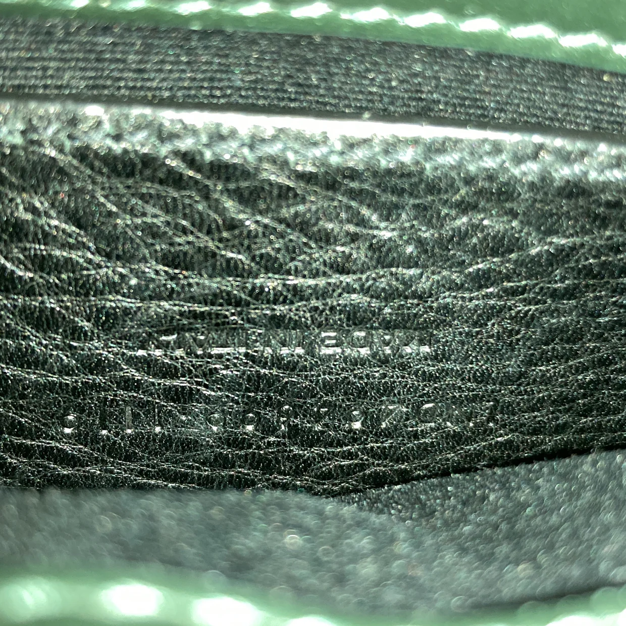 Loulou Shoulder Bag Matelasse Chevron Leather Small - Deep Luxury