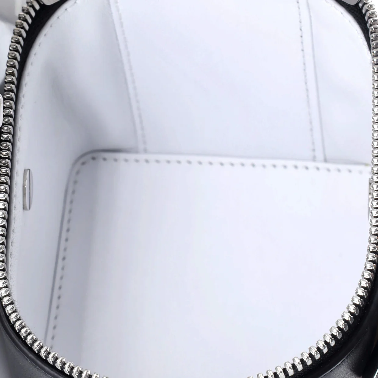 Gancicni Top Handle Vanity Case Leather Micro - Deep Luxury