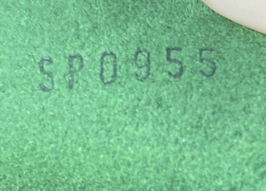 Kendall Handbag Taiga Leather GM - Deep Luxury