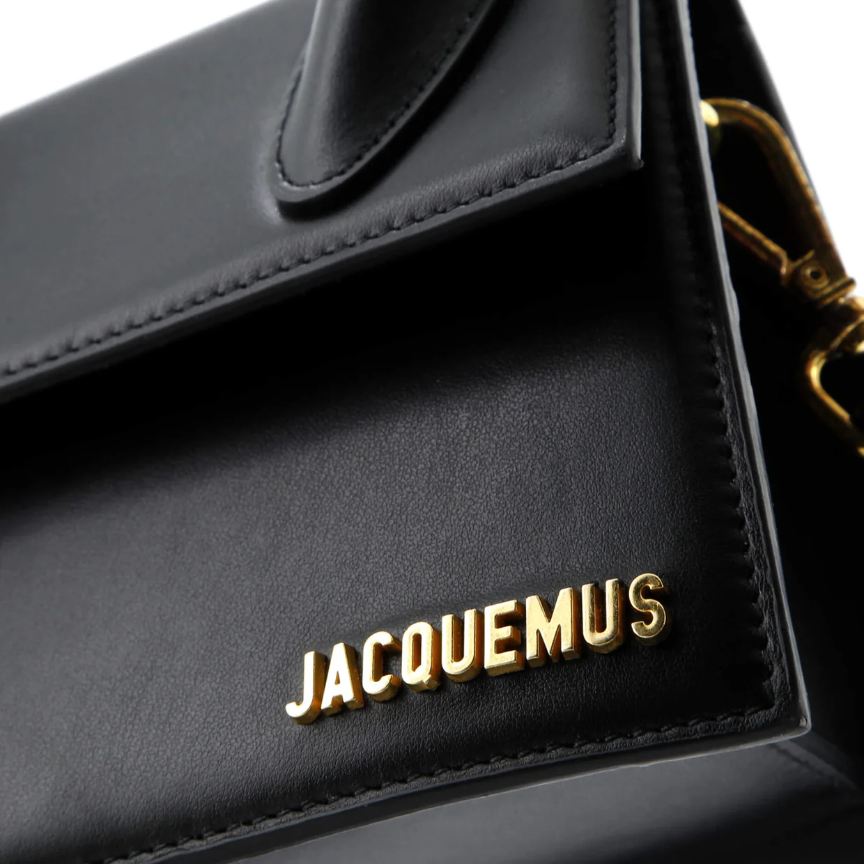 Le Chiquito Moyen Bag Leather Moyen - Deep Luxury