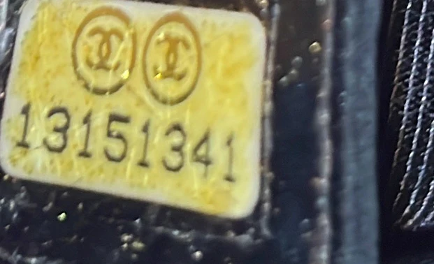 Caviar 31 Tote Caviar Large - Deep Luxury