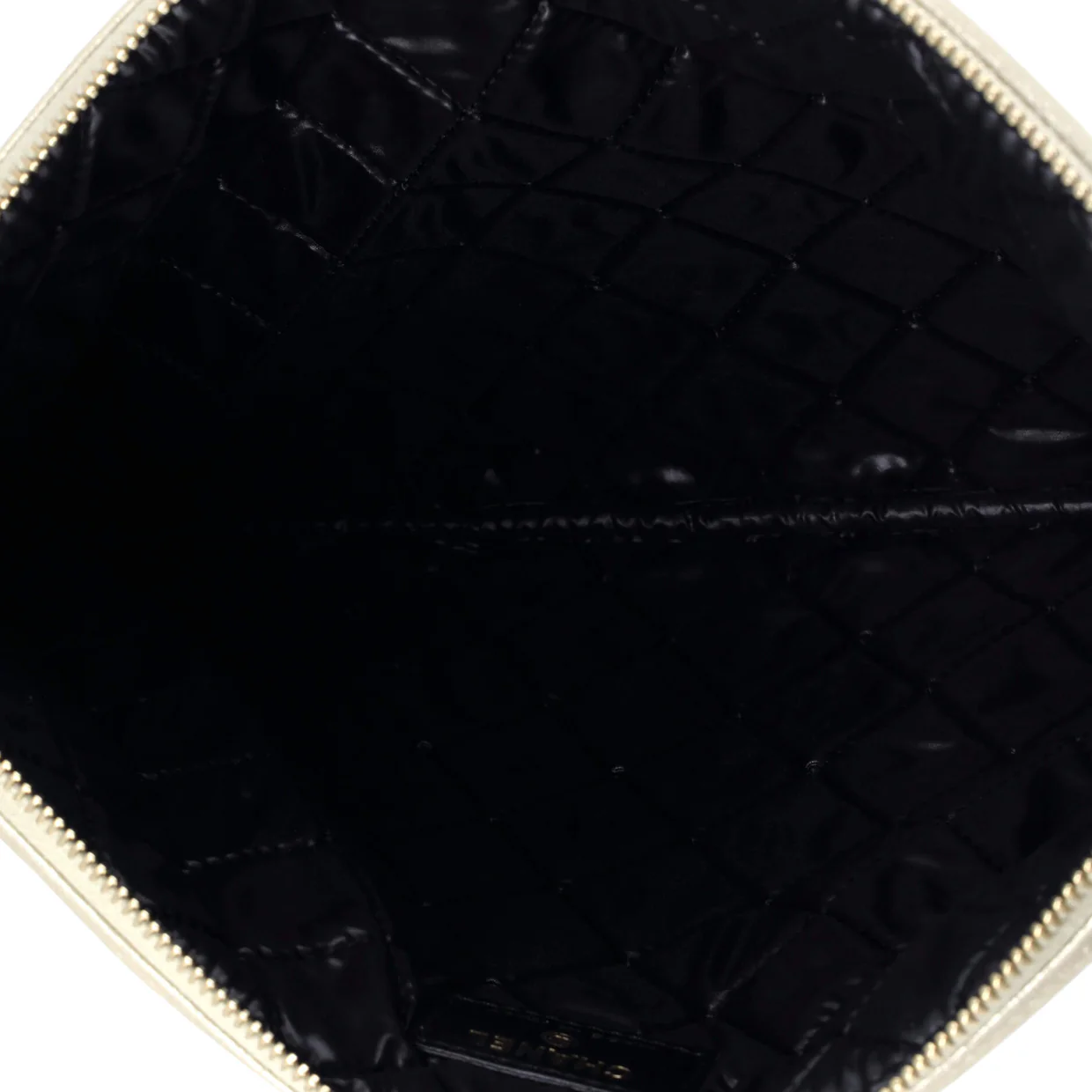 Pearl O Case Clutch Quilted Lambskin and Calfskin Medium - Deep Luxury