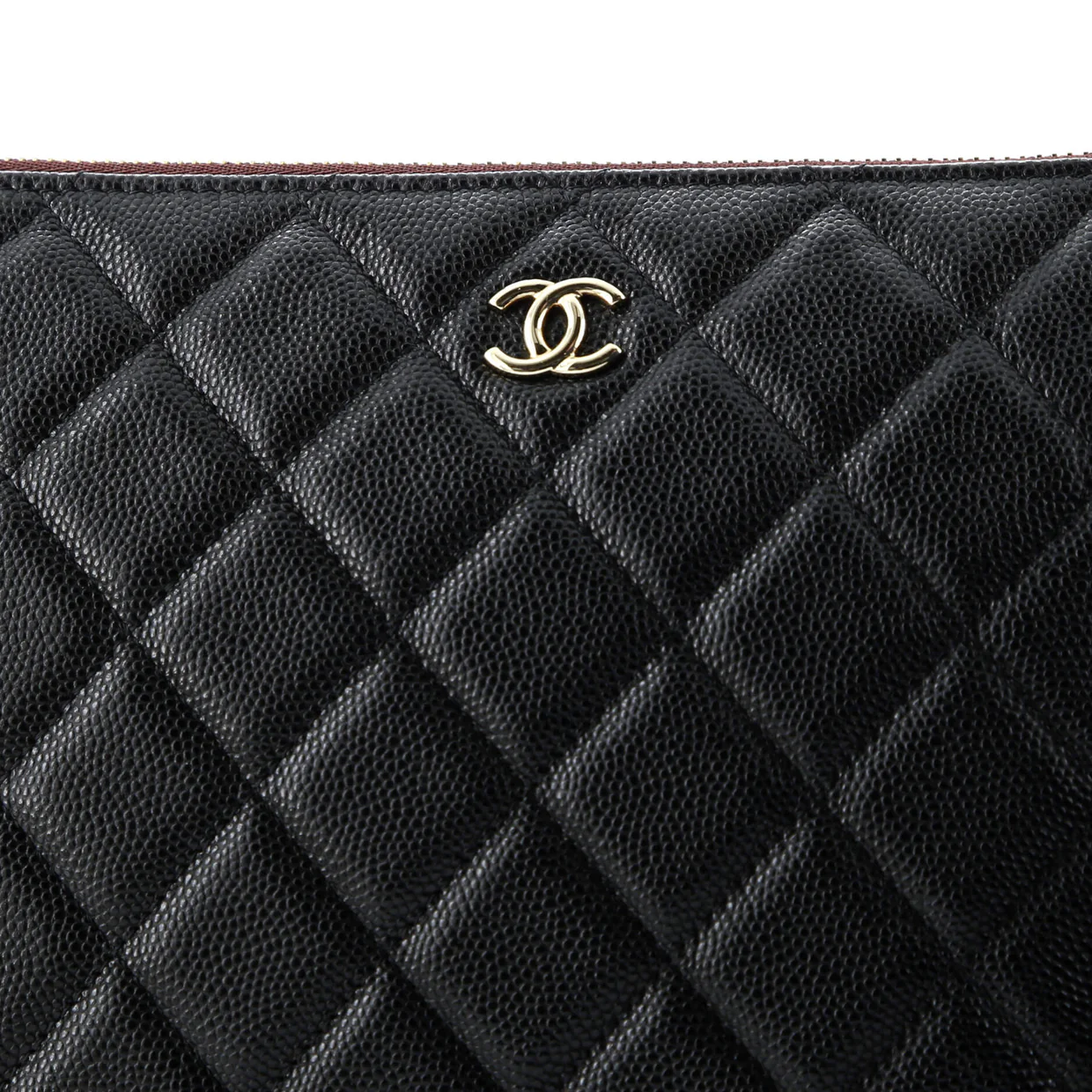 O Case Clutch Quilted Caviar Medium - Deep Luxury