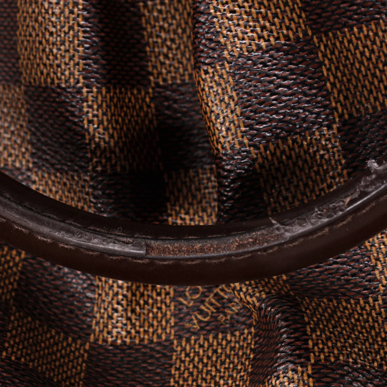 Trevi Handbag Damier GM - Deep Luxury