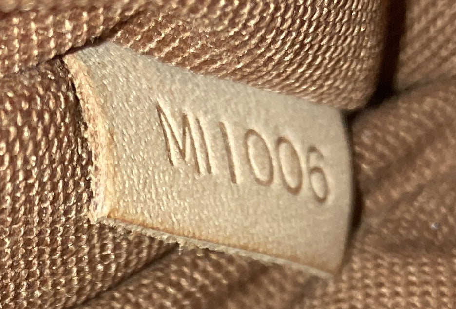 Bosphore Pochette Monogram Canvas - Deep Luxury