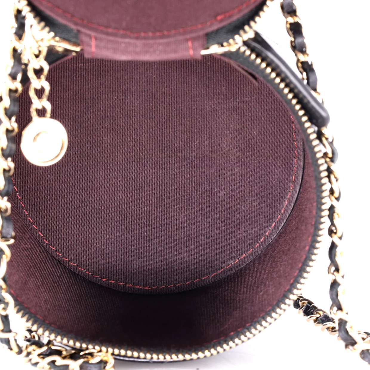 CC Round Vanity Case with Chain Quilted Lambskin Mini - Deep Luxury