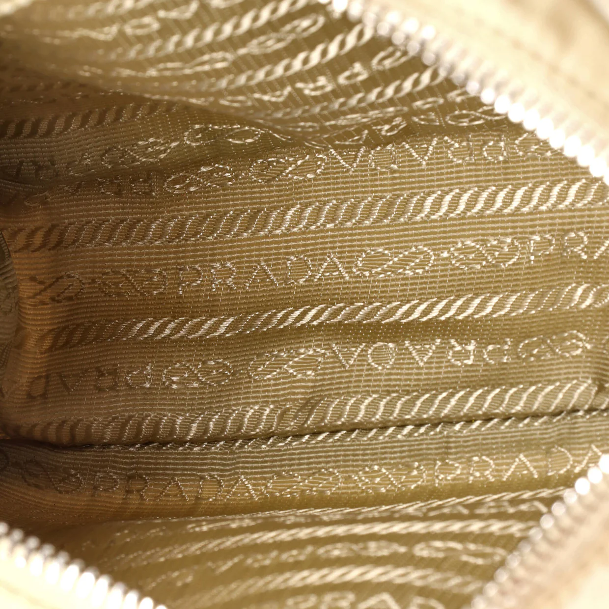 Re-Edition 2005 Shoulder Bag Tessuto Small - Deep Luxury