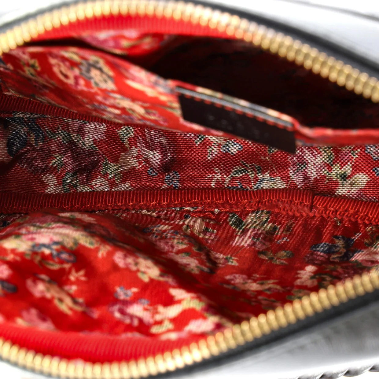 Trapuntata Camera Bag Quilted Leather Small - Deep Luxury