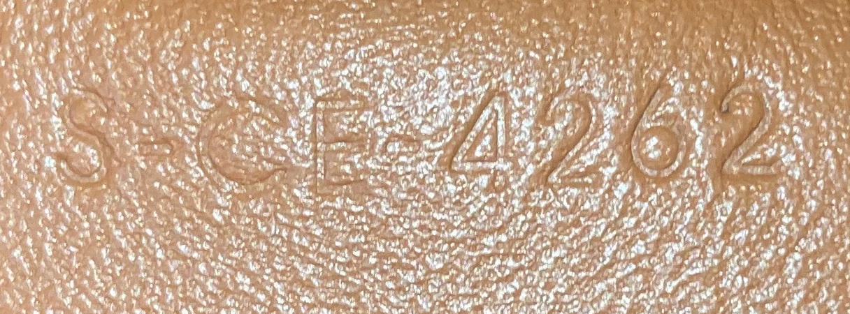 Triomphe Shoulder Bag Smooth Calfskin Medium - Deep Luxury